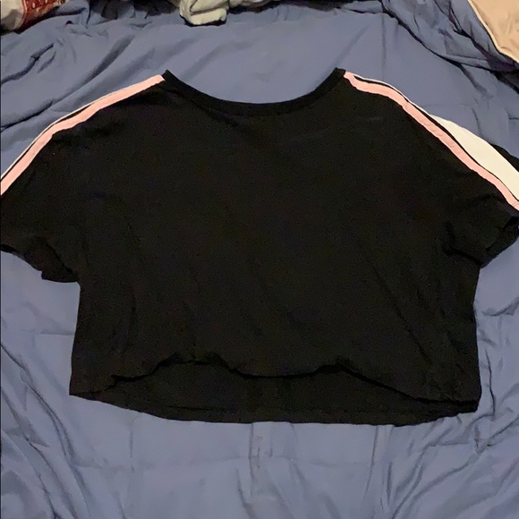 Tops - crop top size medium